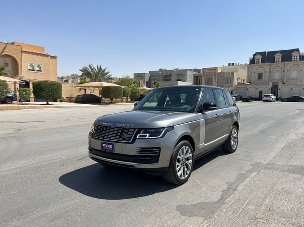 2021 Range Rover Vogue SE P400 Turbocharged I6 3.0L in Riyadh 2021 Range Rover Vogue SE P400 Turbocharged I6 3.0L in Riyadh